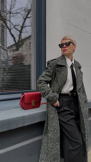 DIANA GOSS on Instagram: "📌3 steps To Look Feminine In Masculine Fits Step 1: Elevate with heels. Step 2: Define the waist. Step 3: Dress-up bag. Mastering menswear with a feminine twist—would you try it?"