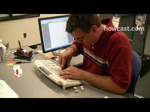 How to Play a Keyboard Prank on a Co-Worker