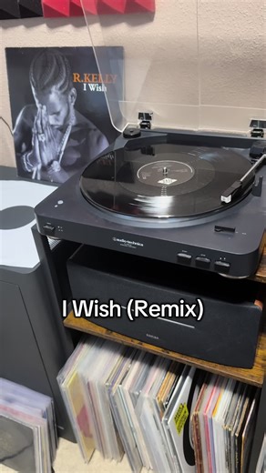 Weekend Spin: Enjoying 90s Music on Vinyl