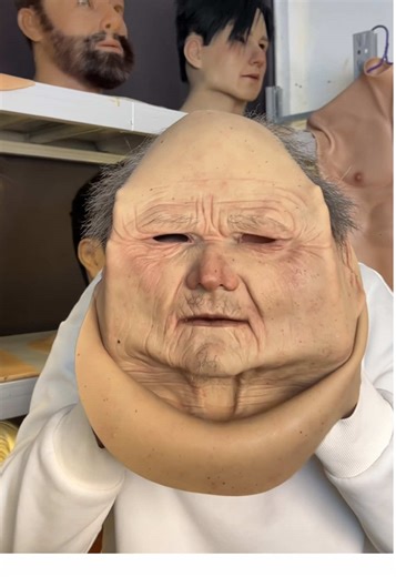 Silicone mask for seniors - effect demonstration #siliconemask #realistic #masks #cosplay #fyp