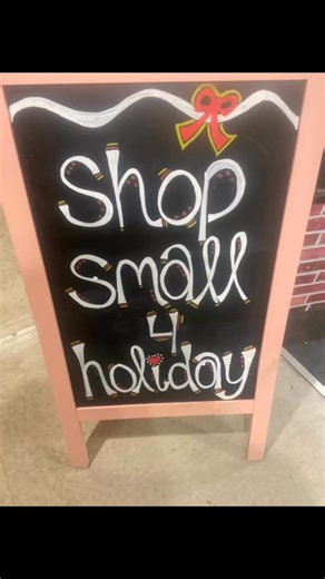 A little after hours window shopping in Downtown Decatur. | History of the Heartland