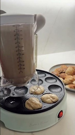 Make mornings easy with this mini pancake maker machine!