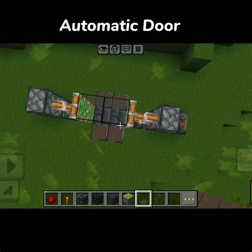 Minecraft Automatic Door Machine 🤯 | Secret Redstone Build!