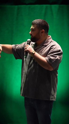 Ehrenplatz😂 Mein neues Programm ist im VVVK! Besuch mich auf meinen Live Shows, Tickets hier: www.serdar-karibik.de | Serdar Karibik