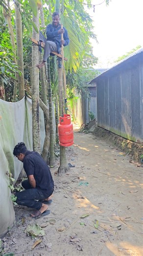 “He Turned Around… The Gas Cylinder Was GONE 😱 | Funniest Toilet Prank!”