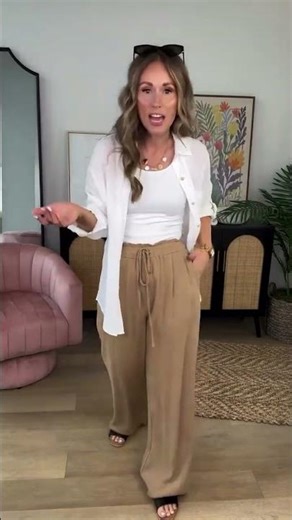 Effortless Neutral Outfit Ideas | Minimal Capsule Wardrobe Styling Inspo