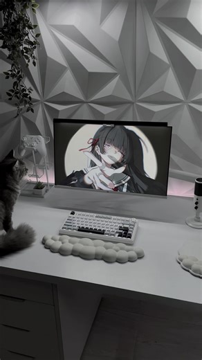 Always White Setup for Gaming and Tech Enthusiasts