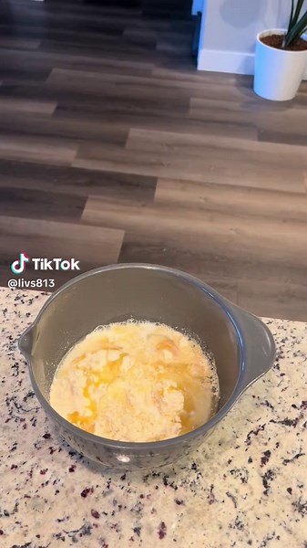 This is my all time favorite cornbread! I love to pair it with chili, soups, or just a fun dessert with honey on top! #creatorsearchinsights