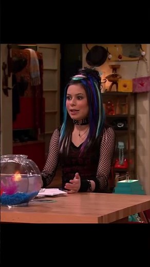 iCarly Kitchen on FIRE 😱🔥🐝 (Total Chaos!) #chaos #shorts #icarly