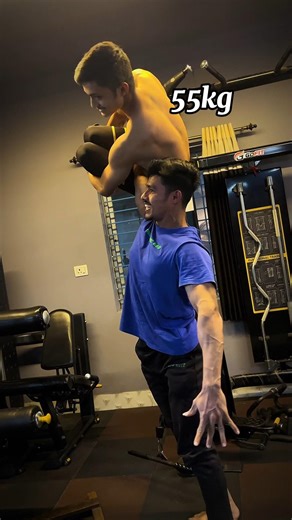 Single-arm overhead lift (55kg boy) with full of strength and balance. #strength #balance #power