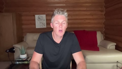 I had no idea these prefab homes were available in 48 states!