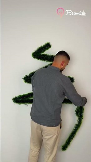Space saving wall Christmas tree 🎄 #reative #walldecor #christmastree