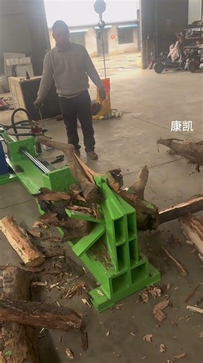 Commercial wood splitter with a cross-shaped knife can be used to split irregular tree roo