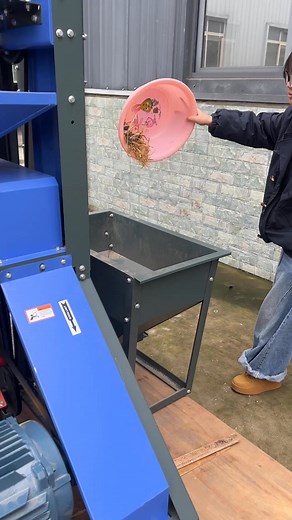 35K views · 232 reactions | 1000kg/hour industrail rice husker&huller machine for rice milling business ,model number:BB-N2026 ,one of the best rice mill machine for village business #ricemillbusiness #n2026 #6n2000 #ricehuller | Backbone machinery | Facebook