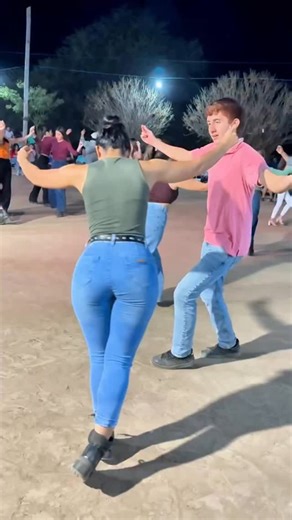 Sonido Norte on Instagram: "Así se baila el folclore argentino #bailes #gato #reelviral #sonidonorte #fly"