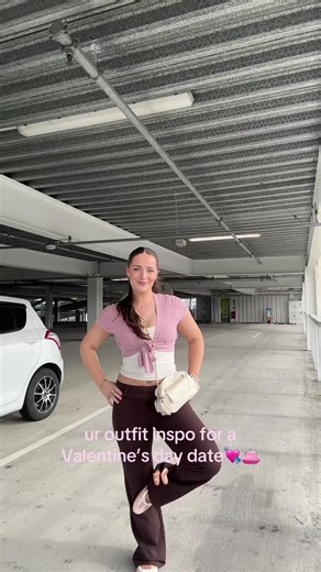 V-day is around the corner girls what are we wearing?! I’m accessorising with @CHARLESKEITHOFFICIAL #ad #outfitinspo #balletflats