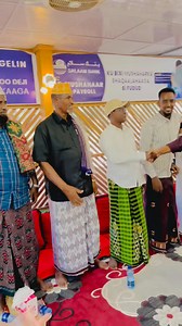 Kulanka Madaxweyne H.E Said Abdullahi Deni iyo bulshada Boosaaso . | Jama Deperani