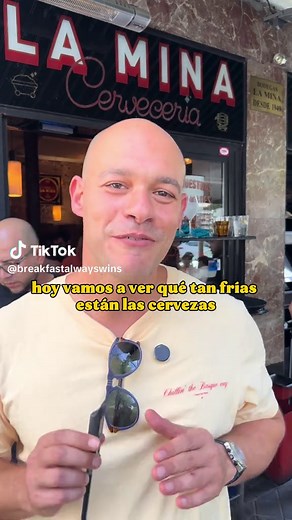 Probando que tan frías están las cervezas en Madrid Dime dónde las sirven más frías y la semana que viene las pongo a prueba