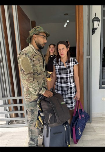 Sacó a su suegra de la casa, y la trató de una mala manera, y mira la sorpresa que se llevó#Viral #family #couple #Amor #typ