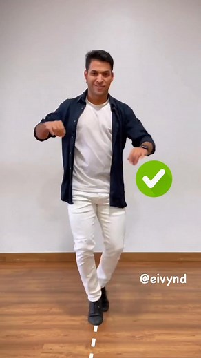 🌟 Get ready to spice up your salsa moves with this essential trick for mastering the perfect "Cross Over"! 💃🕺 Whether you're stepping up your footwork game or preparing for any quick cross-foot action, these tips will have you shining on the dance floor. ✨ 🔑 Key points to remember: 1. Keep your weight on the balls of your feet for smooth transitions. 2. Cross your feet along a single line with short, swift steps. 3. Ensure your front knee and foot remain pointed forward. 4. Rotate your back