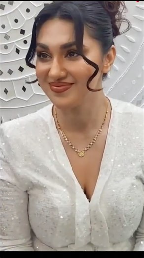 Hase Tomar Chokh#হাসে তোমার চোখ # Khalid Hasan Milu# Hasan Motiur Rahman# Bangla Music Video#love