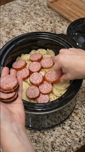🥔🌭 Crockpot Smoked Sausage & Potatoes (Easy 4 Ingredients)