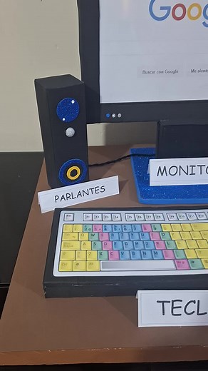 Computadora de escritorio y sus partes ⌨️🖱🤗 #maquetasescolares #manualidades #manualidadescreativas #trabajosescolares