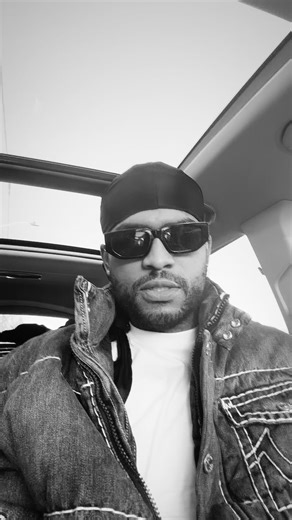 New York vs New Jersey. Two Kings. One Ring. Teofimo vs Shakur Only one becomes the face of boxing. Watch it live on DAZN January 31st. Buy the PPV or get it FREE with DAZN Ultimate. Link in story. I’m Roccin with my guy Shakur on This One💪 | Dave East