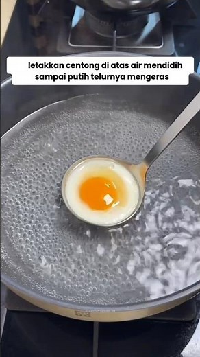 Boiled Fried Egg Cooking Tutorial #shorts