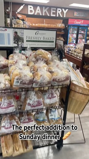 Calandra's Bread is the perfect addition to your Sunday dinner! 🥖🍞 Pick up your favorite bread from your local supermarket today! . . . . #calandras #calandrasbread #italianbread #breadlovers #sundaydinner #italianfood #foodie #njfoodie #njeats #njbakery JL | Calandra's Bakery and Restaurants