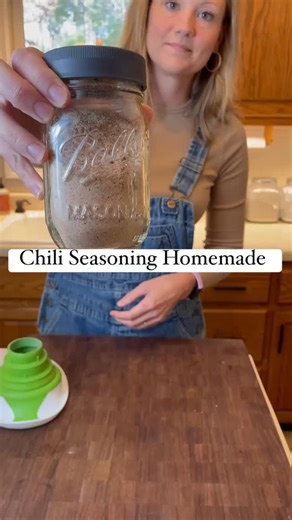 Chili Seasoning made at HOME! This is one of the simplest little spice mixes to make and it’s chili 🌶️ season- so those simmering soups need a little seasonin’ just combine: 1/2 cup all purpose flour 4 tbsp chili powder 2 tbsp paprika 2 tbsp cumin 2 tbsp onion powder 1 tbsp garlic powder 2 tsp cayenne pepper 1 tsp jalapeño flakes (dehydrated jalapeño) 2 tsp oregano 2 tsp brown sugar 2 tbsp salt 4 tsp black pepper Mix it altogether and use 2-4 tbsp depending on the size of your pot of chili 🤪 #