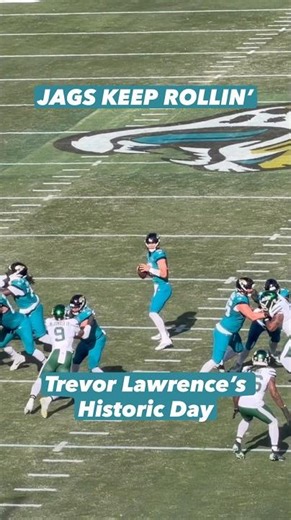 ROLLIN’: Trevor Lawrence is playing out of his mind right now 🔥