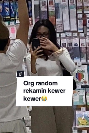 Replying to @ig : @ur.hanhan_ kakanya sampe speechless loh😋 #prank #kewerkewer #fyp