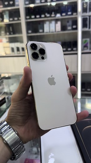 Unboxing the New iPhone: Features and First Impressions