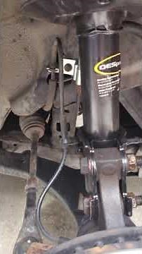 2001 Chrysler PT Cruiser Quick Strut Replacement