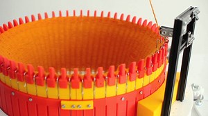 Automated knitting machine made with #3D printing and #Arduino #ArtTuesday
