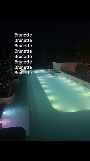 Brunette Girls: A Celebration of Beauty
