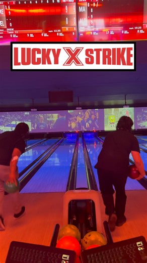 QNS.com on Instagram: "This past week, we visited @luckystrikeent in Woodside, Queens, a multi-level entertainment venue offering bowling lanes, arcade games, and a full food and beverage menu all in one location 🎳🍔 Lucky Strike recently rolled out an updated food and drink menu, featuring elevated comfort food options and craft cocktails designed to complement a night of bowling or group play. The venue is designed for group outings, celebrations, and casual hangouts, making it a popular opti
