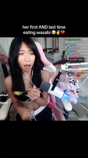 ZERO spice tolerance 🫩🥀 || Twitch - vahnelia || #streamer #twitchclips #funny #clips #viral #fyp