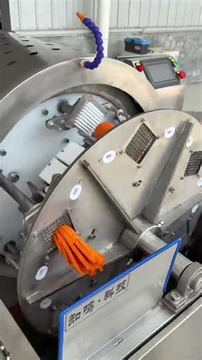 Large rotary strip pusher hard core power unlocks new speed in fruit and vegetable processing ve