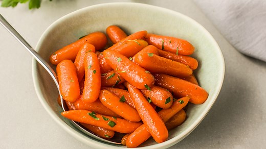 How to Cook Carrots on the Stove