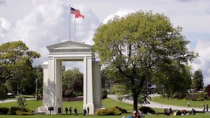 Oh, Canada? Border may open soon for travelers who have the vaccine