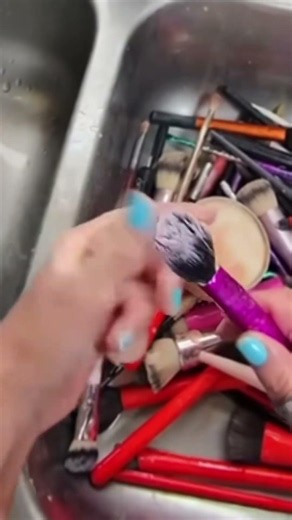 Easy Brush Cleaning Hack with Coconut Oil! 🥥✨