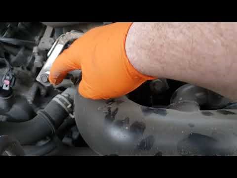 2015 Nissan Armada 5.6 Liter V8 camshaft position sensor replacement