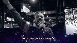 Si estás en medio de la tormenta y sientes desfallecer, este coro de adoración es para ti. Sólo en el Señor encontrarás esa calma, pues Él ya decretó Su paz sobre tu vida. Escúchala completa AQUÍ ➡️ https://youtu.be/j513V3j6-CE | Avivamiento