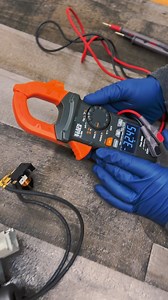 Watch Amazing Klein Tools CL390 AC/DC Digital Clamp Meter on Amazon Live