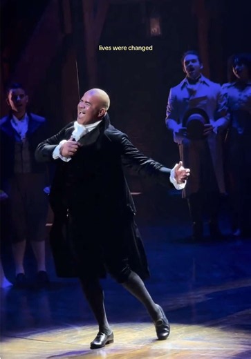 Christopher Jackson returns to Hamilton — emotional 'One Last Time' moment