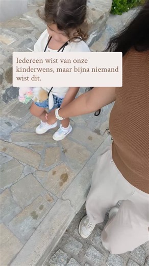 De maanden in het fertiliteitstraject waren eenzaam. Ik wilde mijn naasten verrassen met mijn zwangerschap, dus we hielden het stil. Iedereen wist van onze kinderwens, maar niemand wist wanneer. En gelukkig vroeg ook bijna niemand ernaar. Alleen twee vrienden, die ver weg woonden, maar met wie ik dagelijks contact had, wisten van het traject. Bij hen kon ik gelukkig mijn verdriet delen, maar verder was het een onzichtbare strijd. Elke maand bracht verdriet, pijn en teleurstelling als ik weer ong