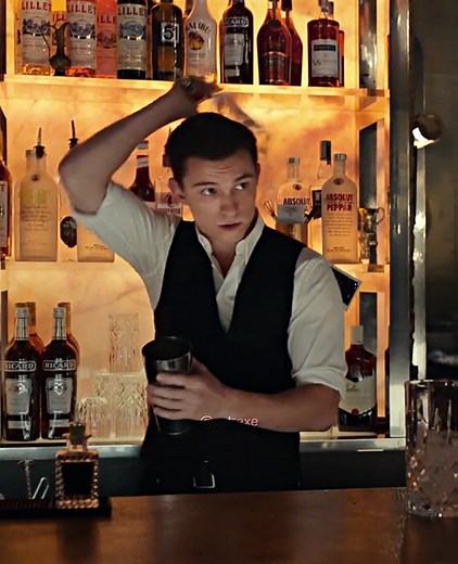 Rudy Pankow and Tom Holland in Uncharted Movie 2022