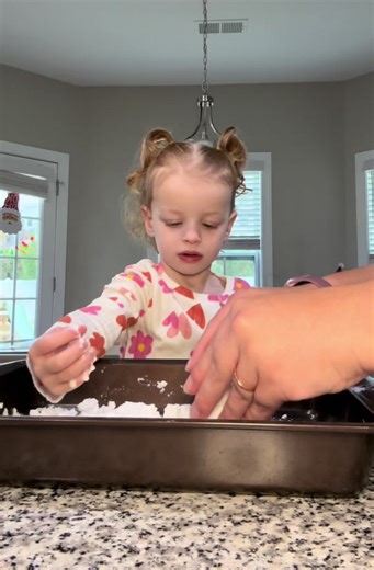 Christmas Sensory Play with Magic Snow Idea